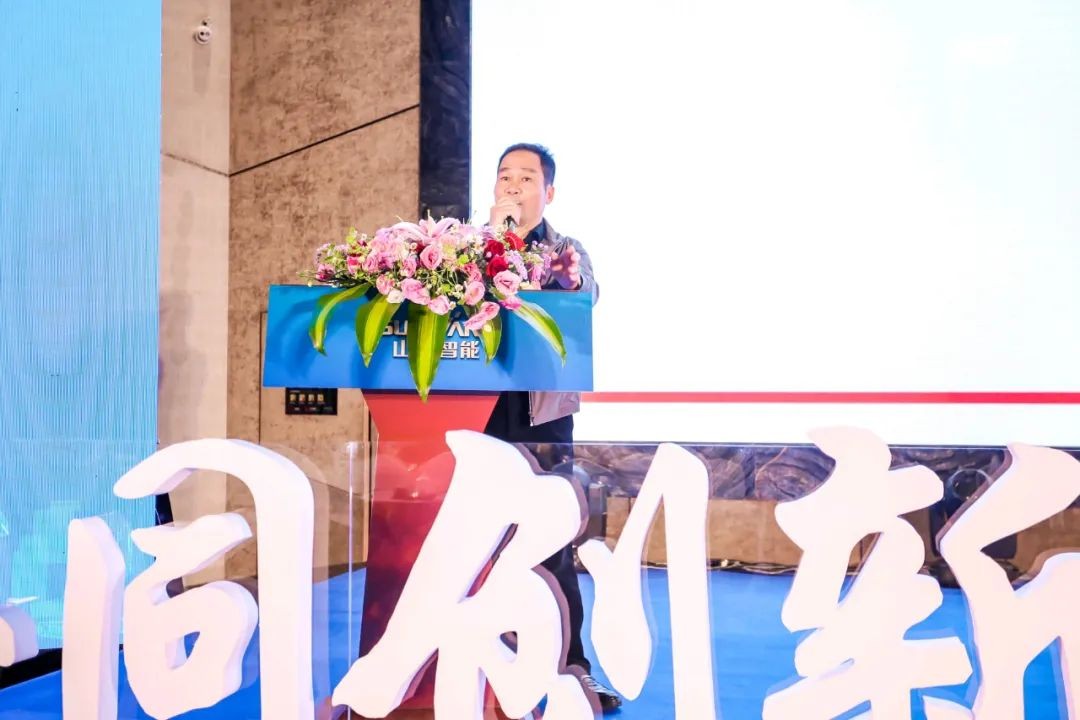 饕餮盛宴！304am永利集团智能?建华建材预造桩施工设备与技术互换会隆沉召开