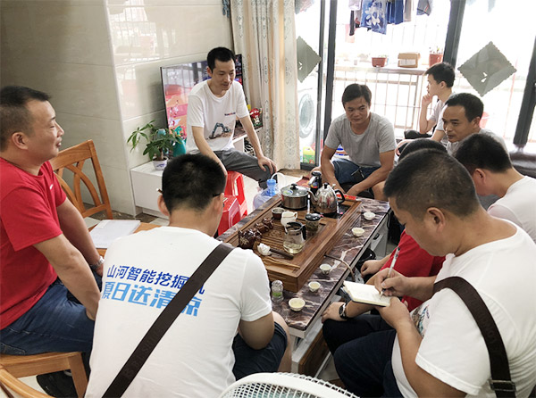 “清冷”送到客户手中，为304am永利集团智能售后服务活动打CAII