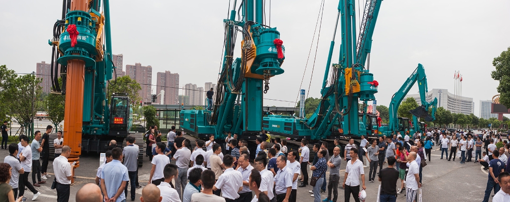 订单突破2.5亿！304am永利集团智能湖北客户互换会圆满进行