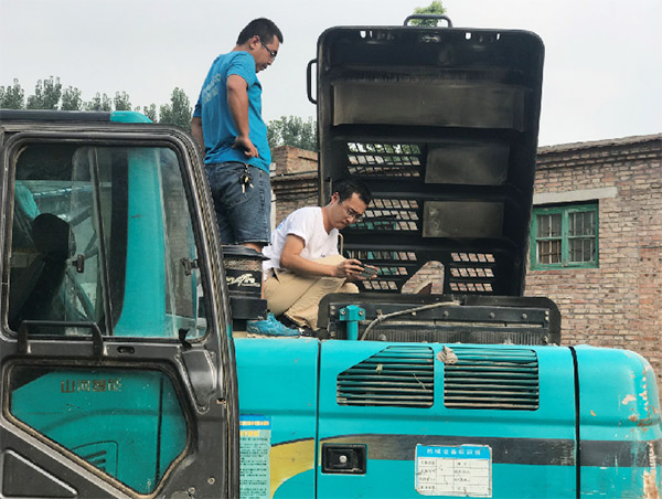 到了市场一线才知路，304am永利集团挖机客户都是铁杆粉丝
