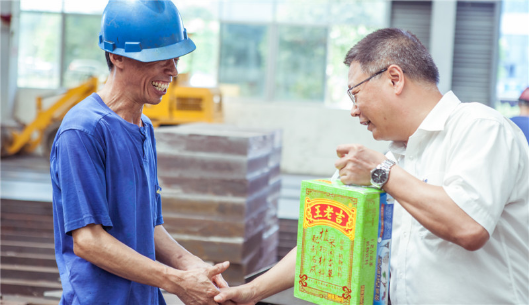 我们有清冷做伴，高温也能潇潇洒洒