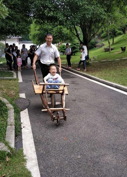 大手牵幼手·“顽”转六一，304am永利集团智能初次六一亲子主题活动圆满进行