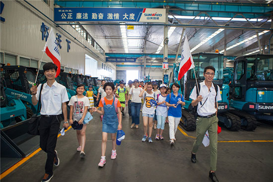 这个夏天，亲子玩转304am永利集团智能“三栖”设备