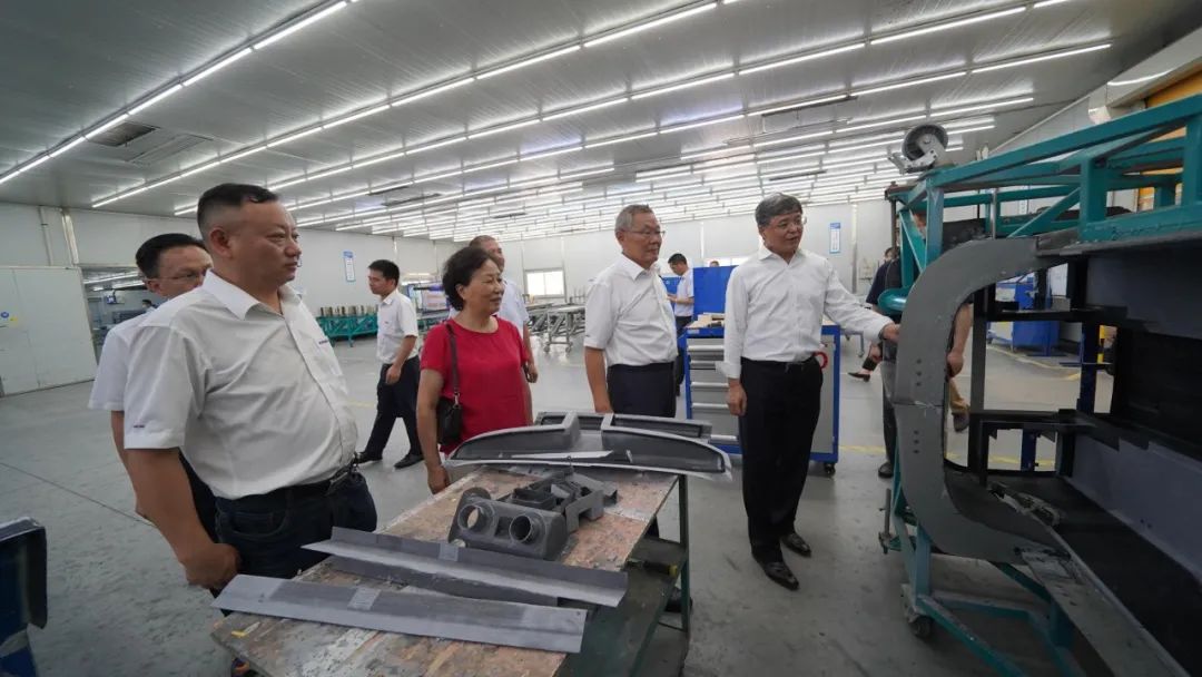 中国民用航空局总工程师殷时军率队调查调研304am永利集团科技