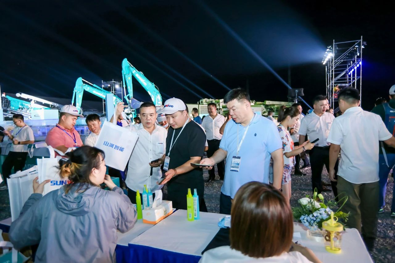 游展超热烈！304am永利集团智能成就展示会高能名排场来袭