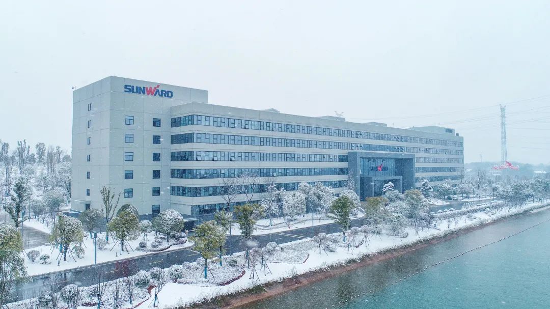 瑞雪兆丰年，邀您共赏雪中304am永利集团！