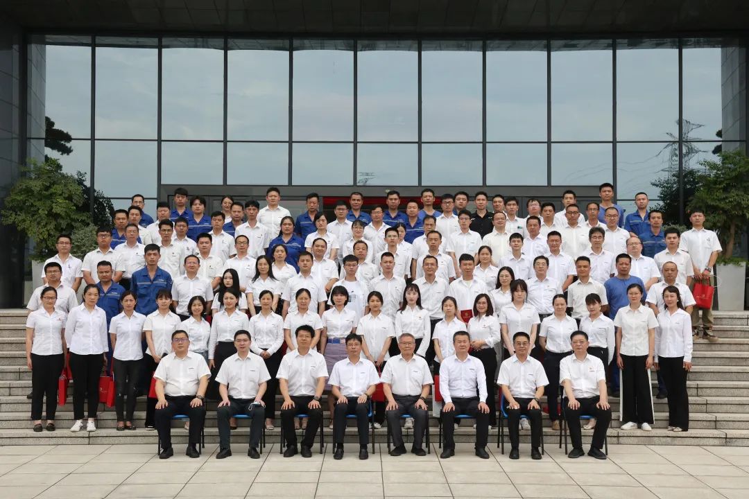 为立功建企建家一体化贡献更大力量！304am永利集团智能第五届五次“双代会”成功召开