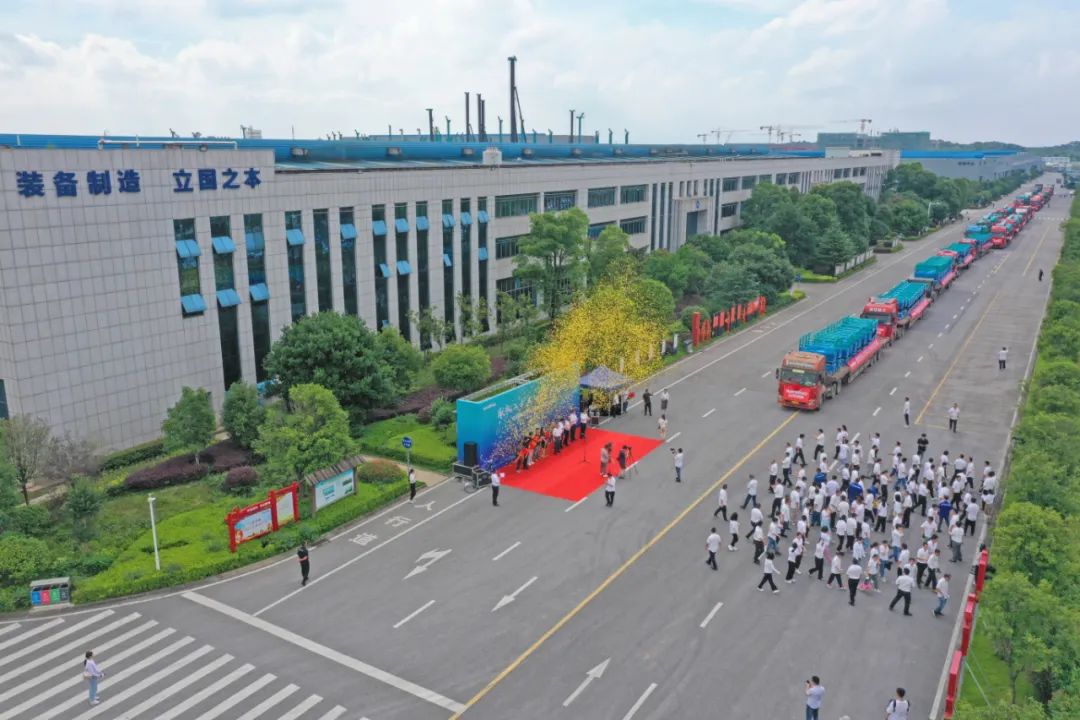 献礼二十大，再攀新高地！304am永利集团智能高空机械设备再迎批量发货