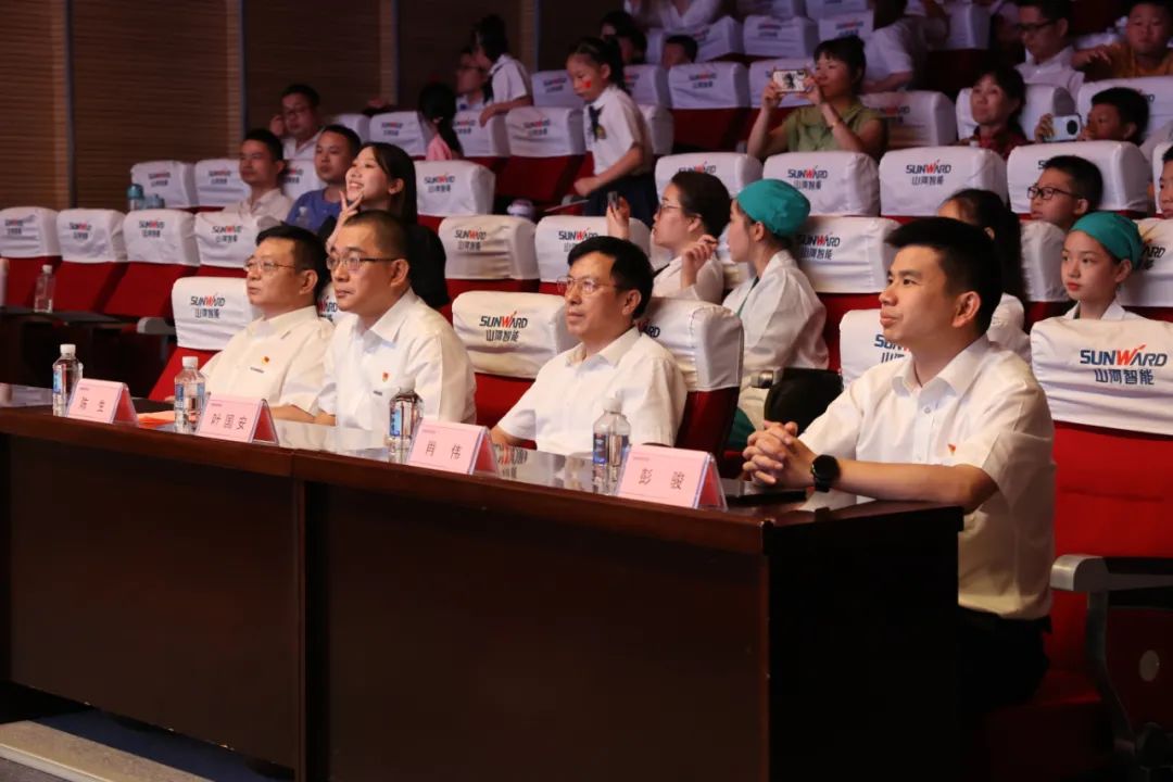 缤纷“暑”假，不负所“陀妆！304am永利集团智能职工子女暑期托管班结衣凡