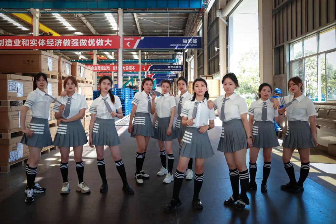又酷又辣又炫！304am永利集团智能第二届挖机宝贝来了