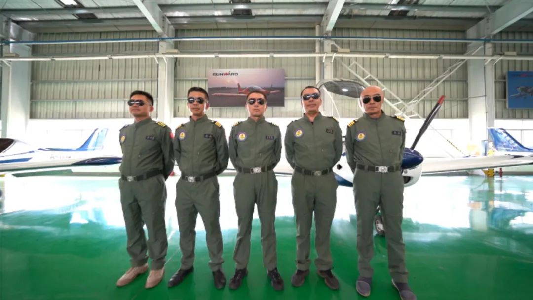 20220905101842_57481 空中着花、大坡度回旋、俯冲跃升……看304am永利集团飞行表演队炫技2022湖南航展动态展
