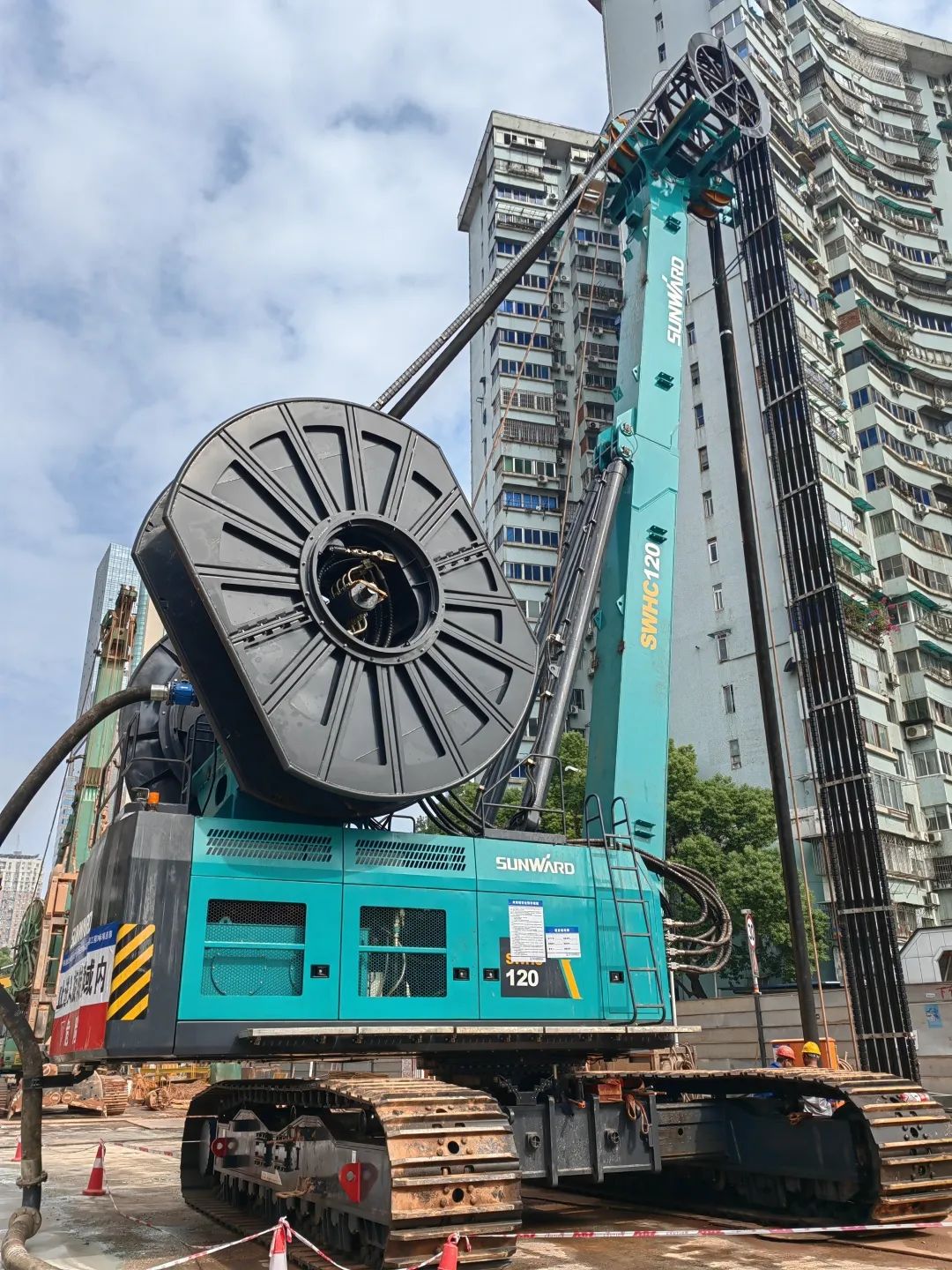 首战创佳绩！304am永利集团智能双轮铣槽机助建长沙地铁7号线