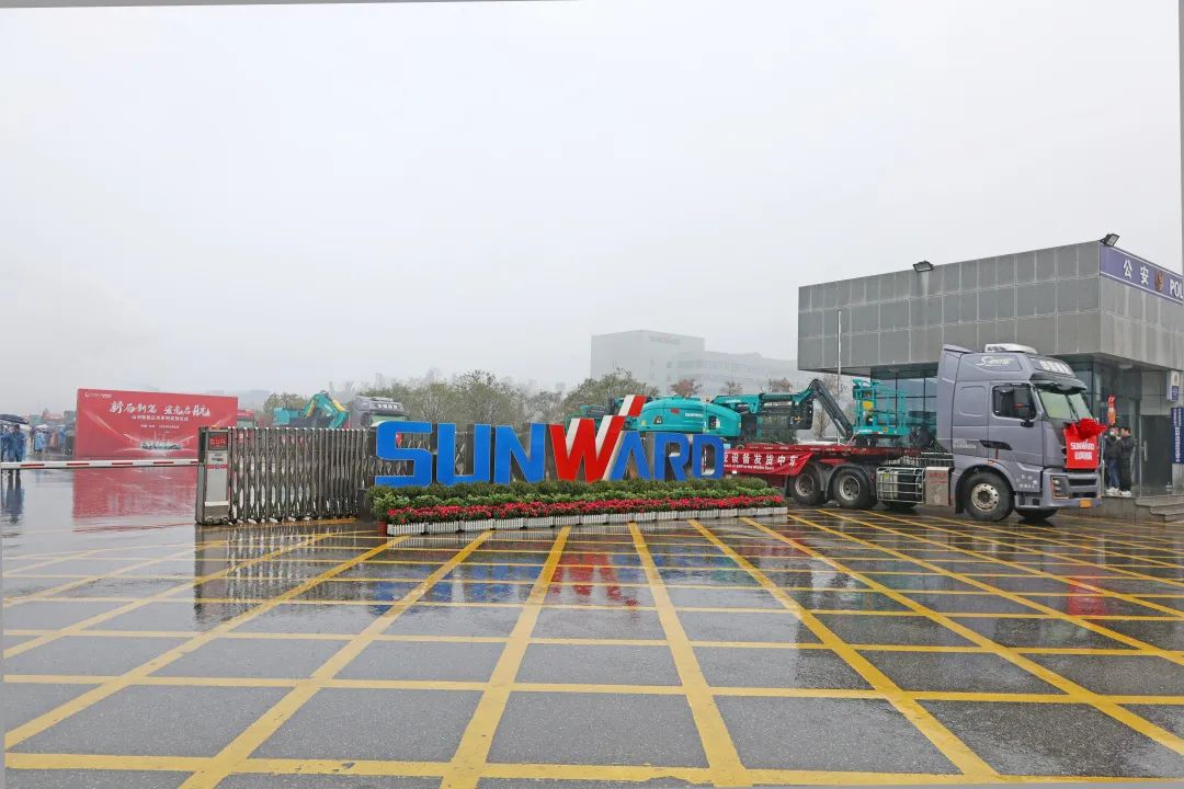 新局新篇，宏兔启航！304am永利集团智能超200台套设备集中发货