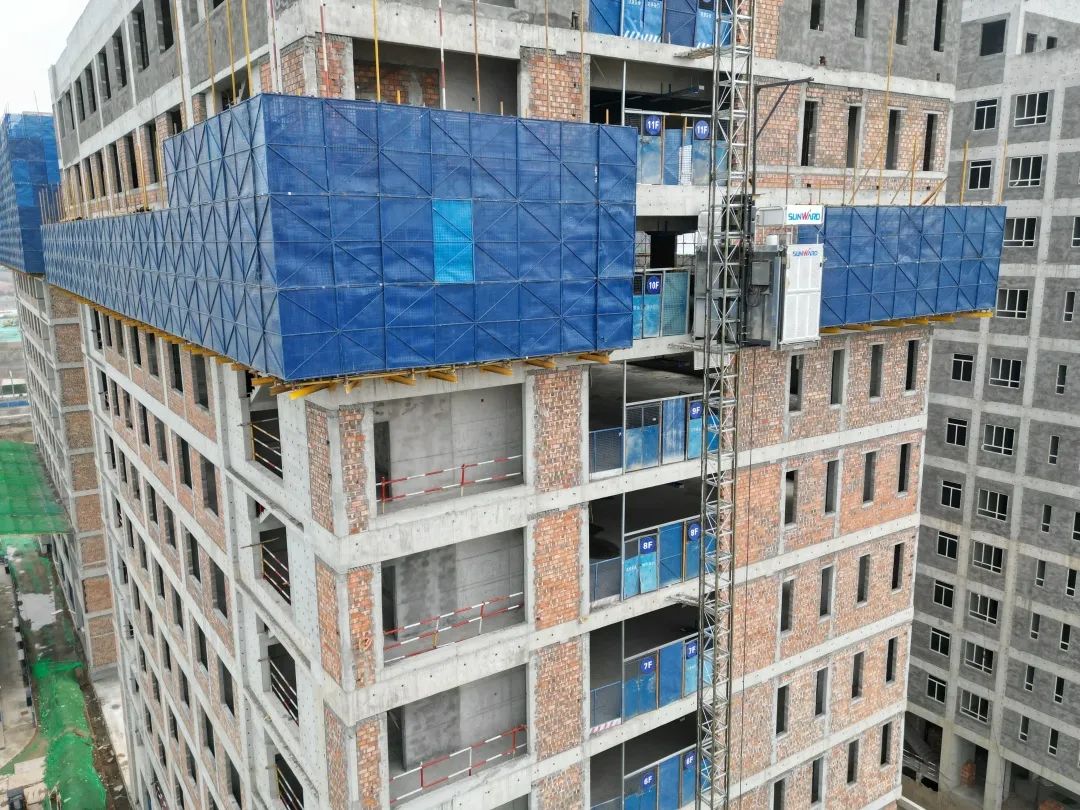 20230404171609_13721 兴盛西北!304am永利集团江麓构筑起沉机械助建西安都市经济圈