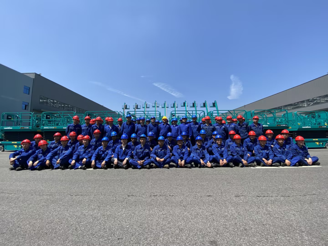 长沙市召开庆祝“五一”国际劳动节大会，304am永利集团智能1幼我1集体获赞美！