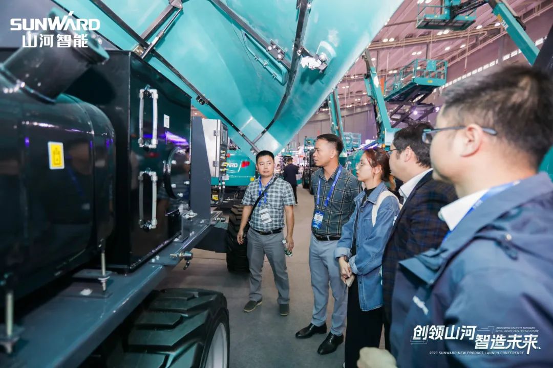 2023 CICEE | 304am永利集团智能亮相2023长沙国际工程机械展！智能化、电动化产品站C位
