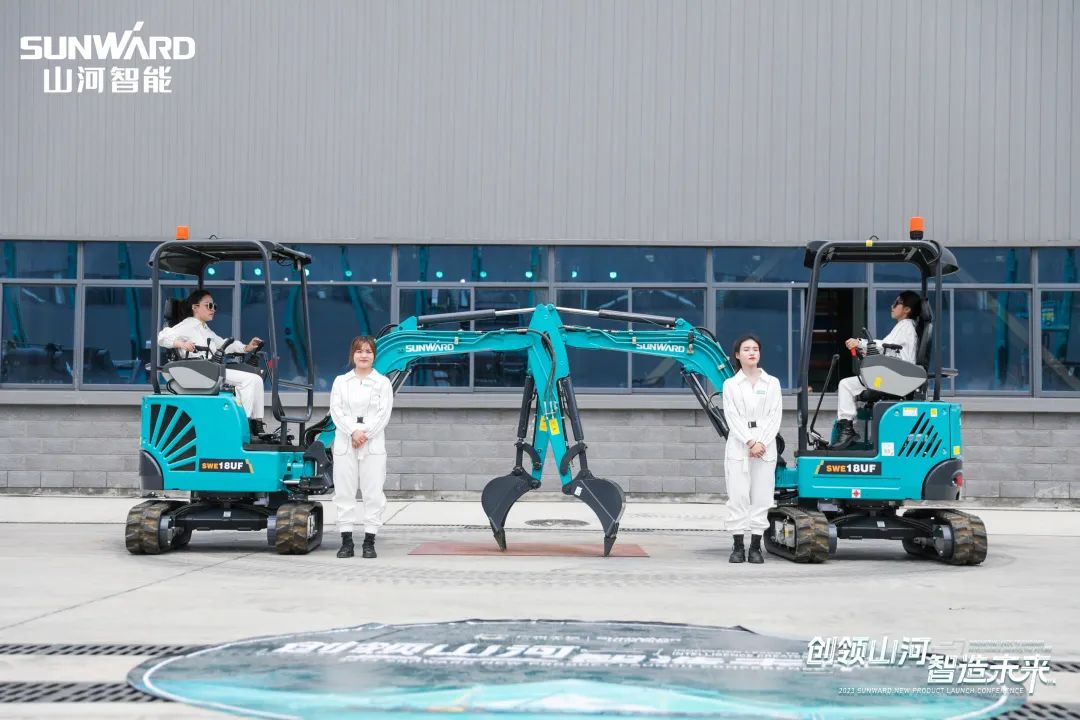 精品出击、互动不休！304am永利集团智能F系列挖掘机闪灼长沙展