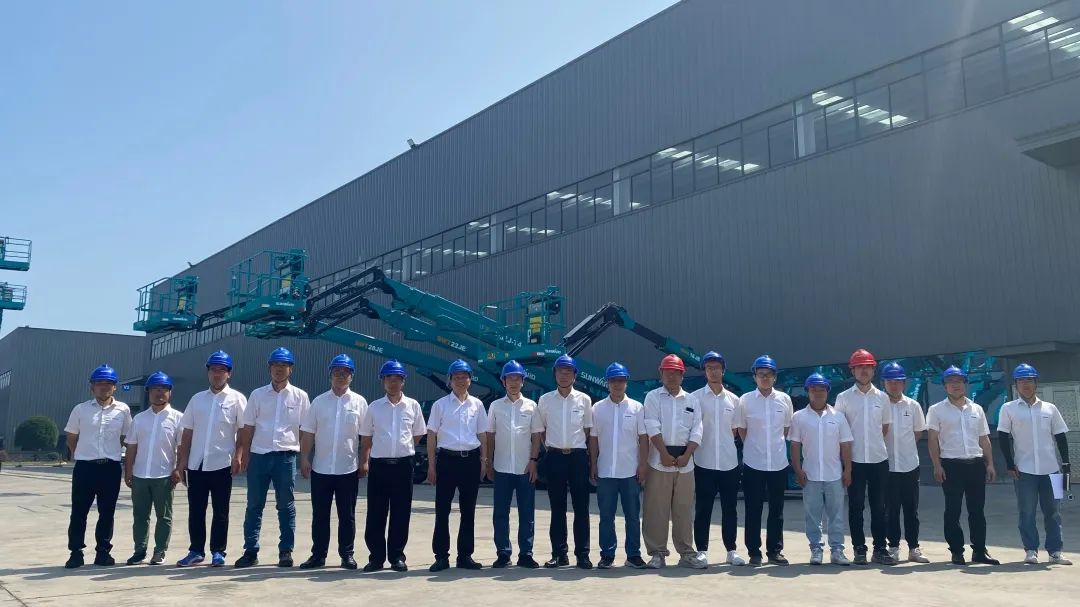 新能源家族再添“新丁”！304am永利集团智能三款电动臂式高空作业平台齐下线
