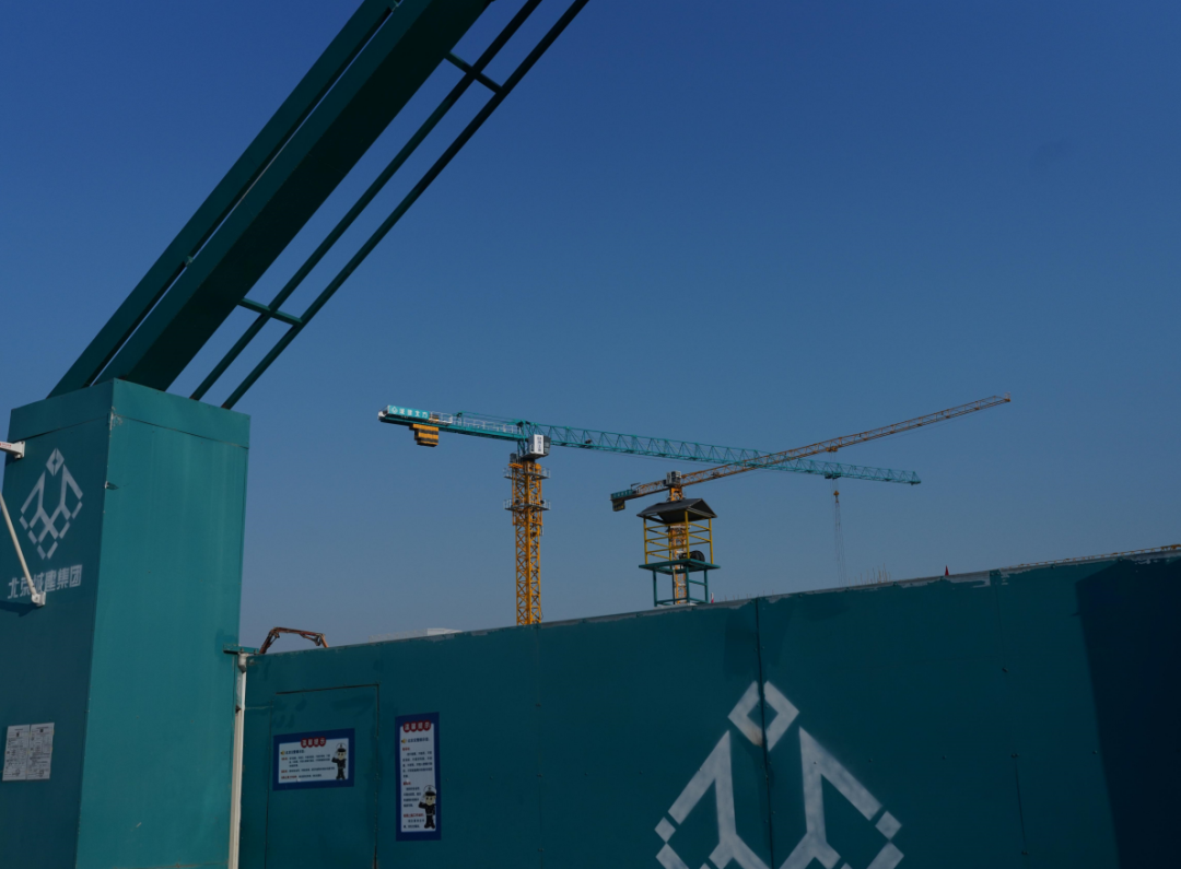 赶进度、抢节点！304am永利集团江麓助力北京市属沉点项目建设