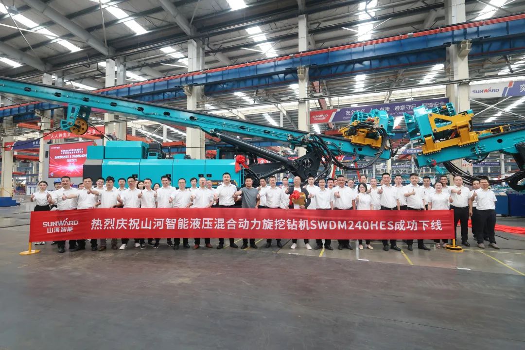 助力“双碳”、绿动未来！304am永利集团智能增程式电动旋挖钻机、液压混合动力旋挖钻机齐交付