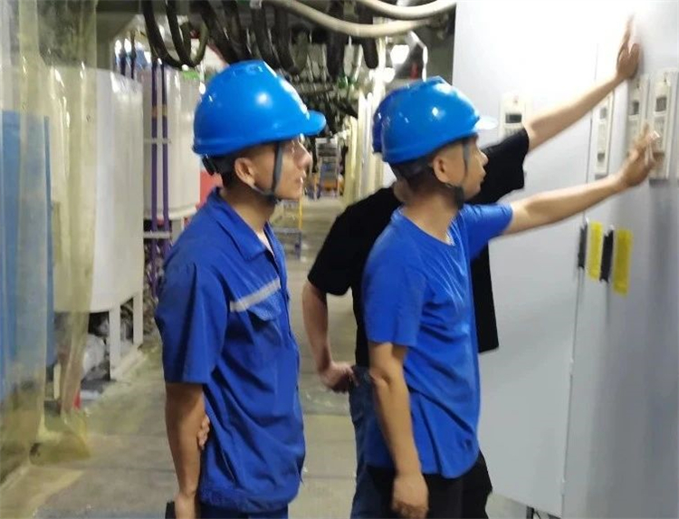 首战华东市。≈刑304am永利集团杭德市域铁路工程地莫区间左线盾构机顺利始发