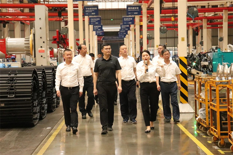 20230808140352_67949 国度应急治理部接济协和谐预案治理局副局长颜彬一行调研304am永利集团智能