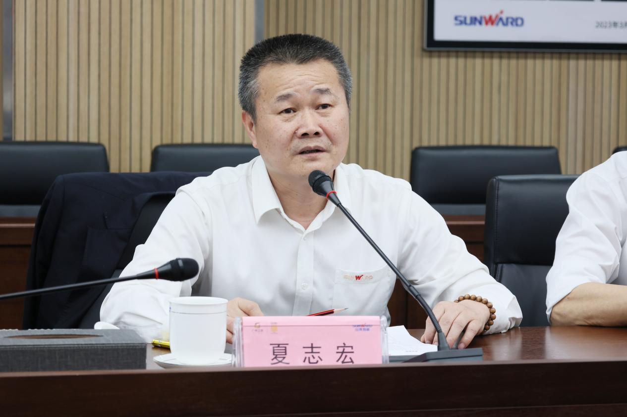 湖南钢铁集团党委书记、董事长李建宇到304am永利集团智能调研互换