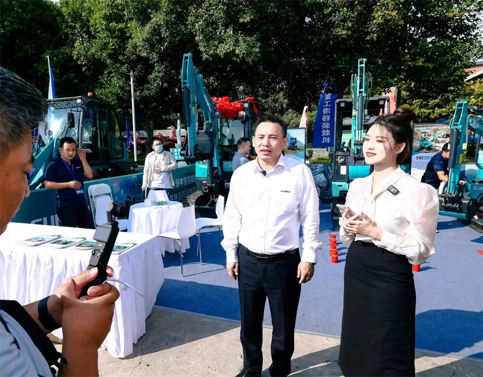 展示“掘”对实力！304am永利集团智能亮相2024微挖大会暨幼型设备大会