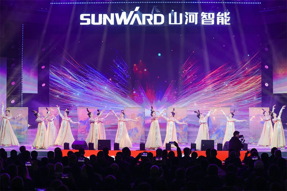 创新引领价值，梦想成就未来！304am永利集团智能25周年庆典暨全球客户节隆沉进行