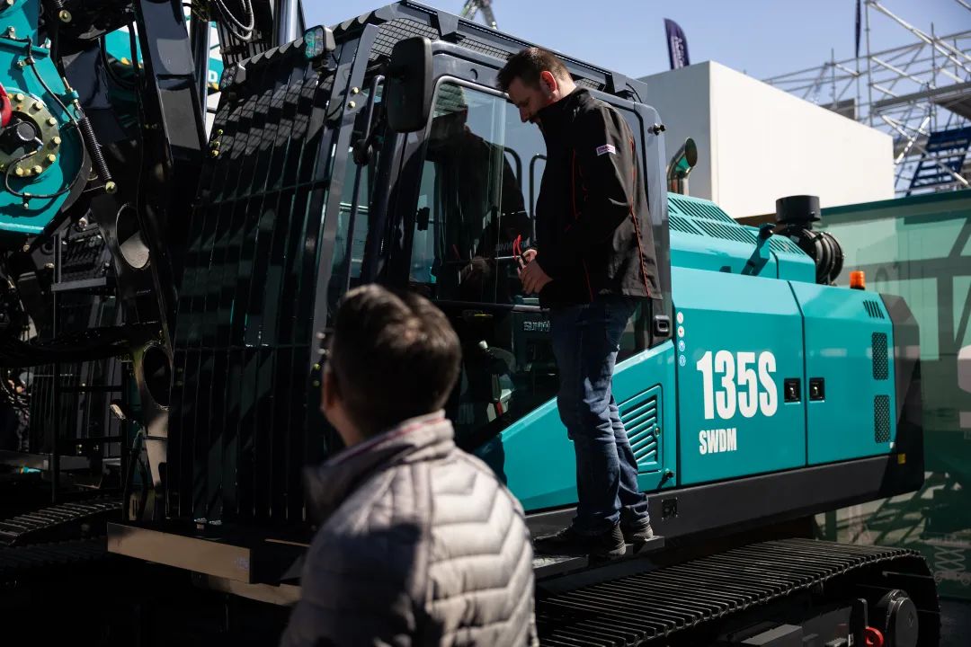 Bauma 2025 | 高端定造！304am永利集团智能Pro系列旋挖钻机燃爆全场