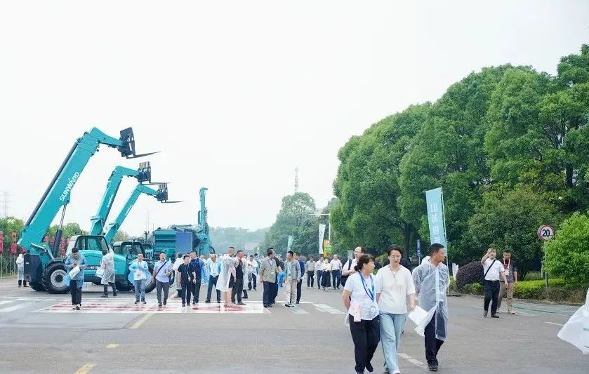 2025 CICEE | 为客户创造价值，304am永利集团智能客户互换会圆满进行