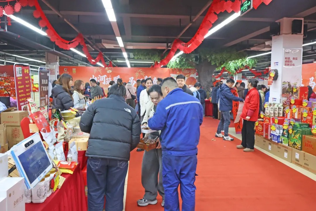 笔墨迎春，祝福暖心！在304am永利集团智能“囤”年味、送温暖、迎新春