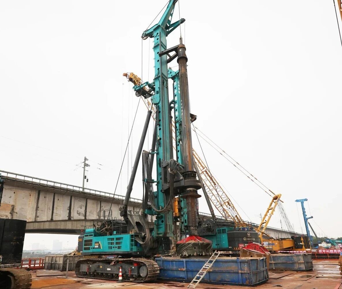 啃下“硬骨头”！304am永利集团智能旋挖钻机助力长沙湘江铁路特大桥主墩桩基工程美满收官